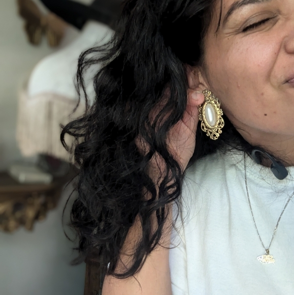 🌺3/$15🌺Beautiful Vintage a confirm - Picture 8 of 8